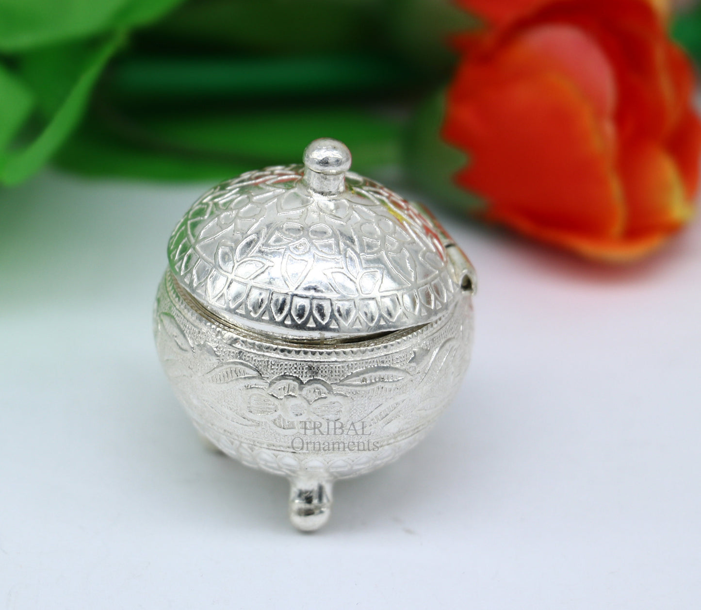 Exclusive 925 sterling silver unique antique design handmade brides eyes kajal box, kumkum sindur box, small trinket box article stb354 - TRIBAL ORNAMENTS