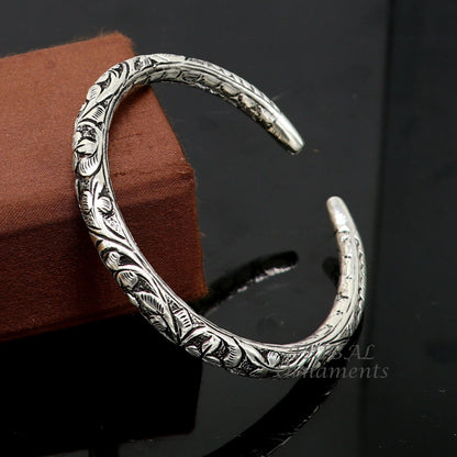 Unisex 925 sterling silver chitai nakshi work cuff bangle bracelet with oxidized design, handmade tribal jewelry.