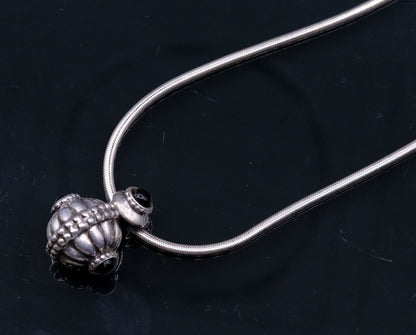 Sterling silver handmade vintage black stone pendant necklace featuring tribal design from India, crafted by Tribal Ornaments.