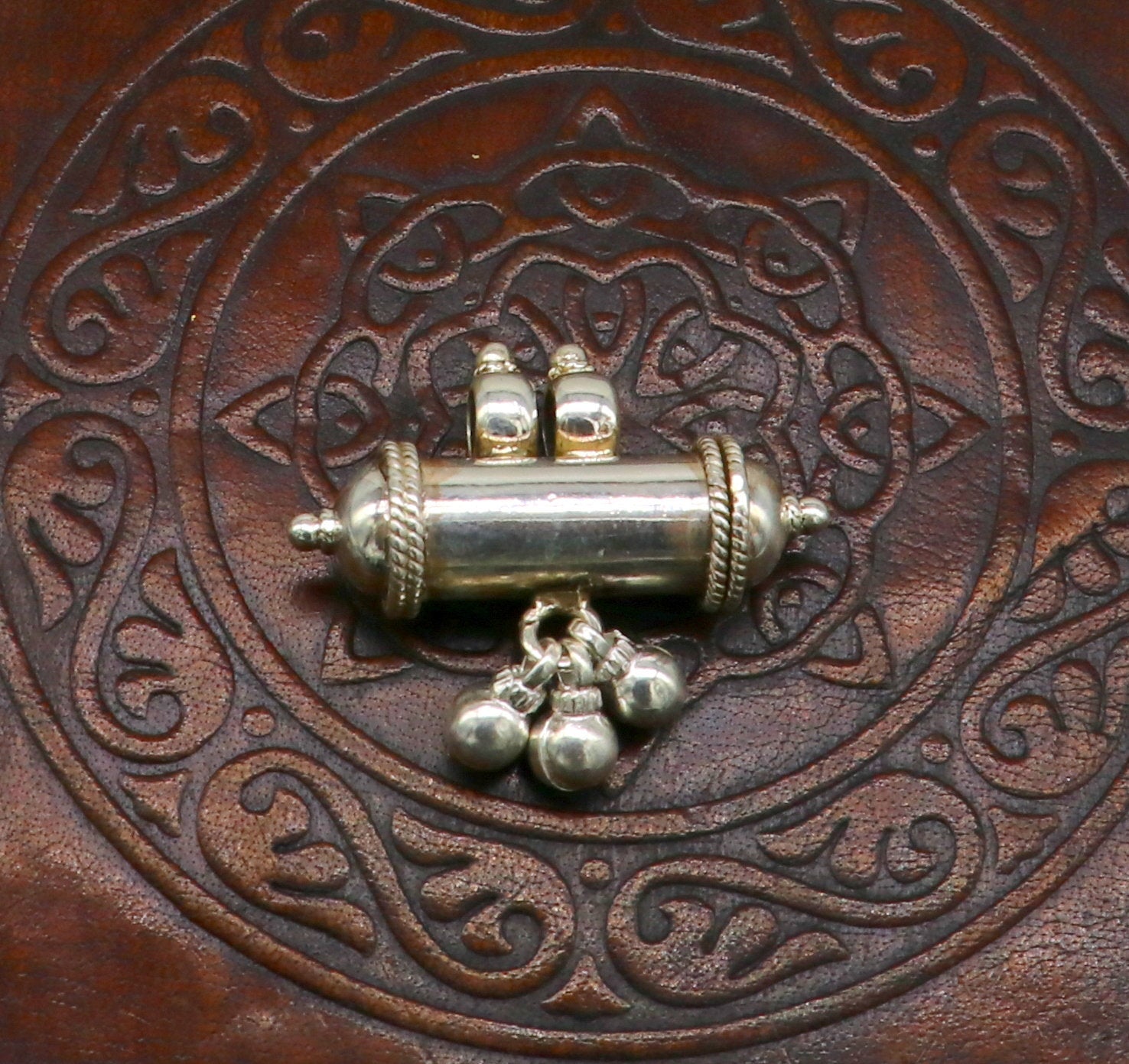 Fine 925 silver amulet pendant, plain shine design pendant, unique stylish fancy jewelry, elegant gifting pendant with jingling bells ssp389 - TRIBAL ORNAMENTS