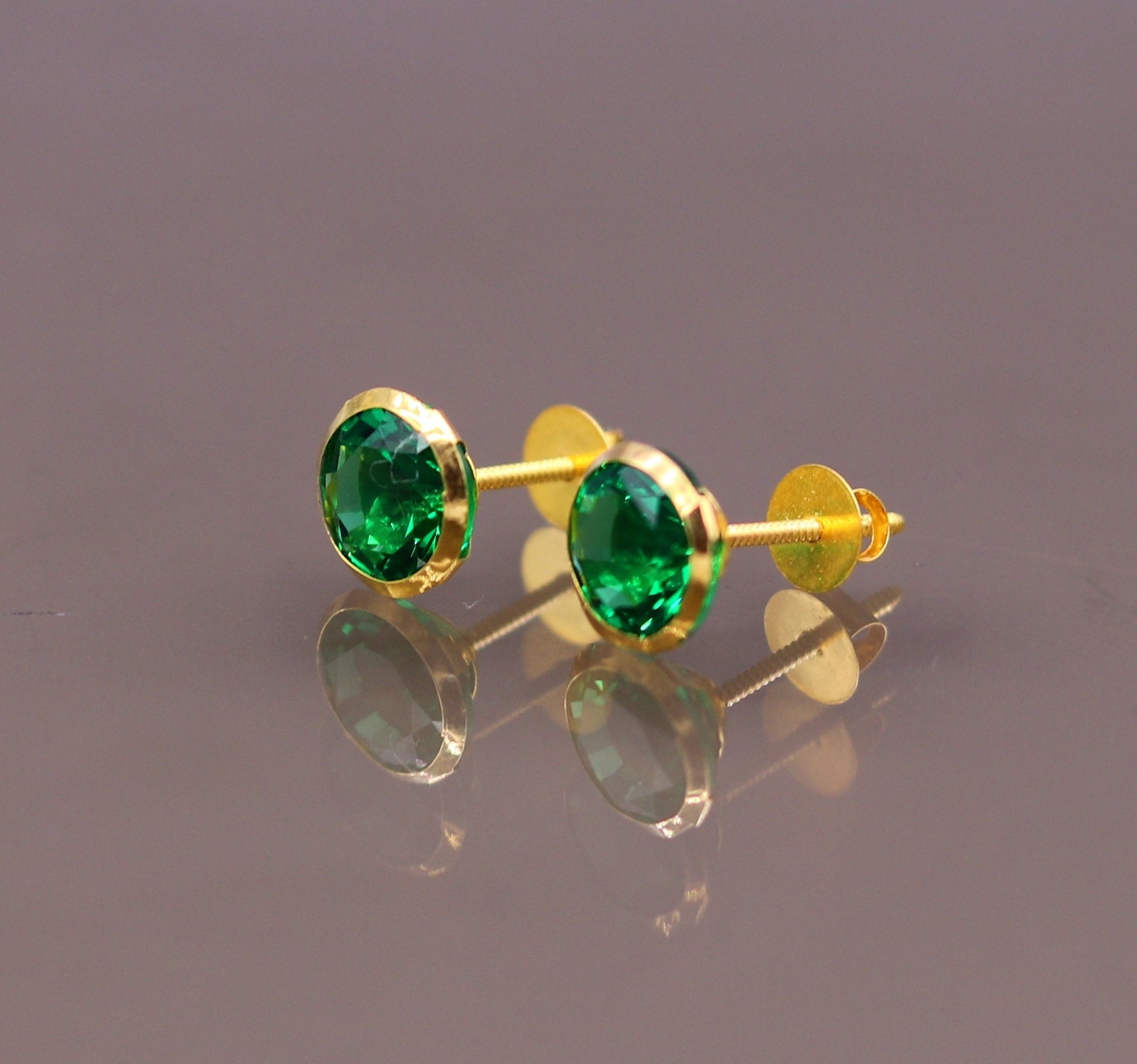 Genuine 18k yellow gold handmade fabulous green stone excellent antique vintage design stud earrings pair unisex jewelry er86 - TRIBAL ORNAMENTS