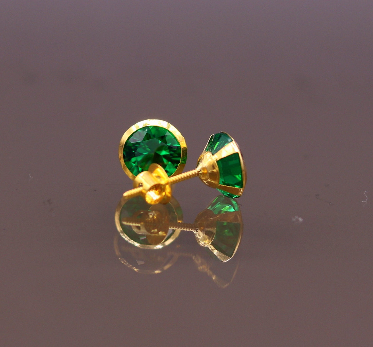 Genuine 18k yellow gold handmade fabulous green stone excellent antique vintage design stud earrings pair unisex jewelry er86 - TRIBAL ORNAMENTS