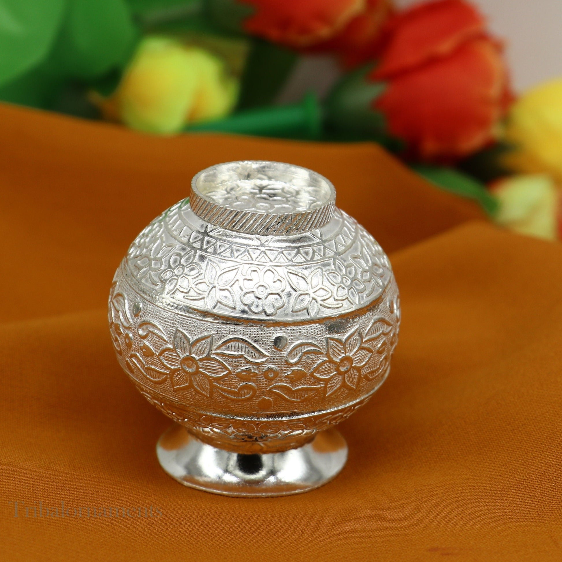 Genuine 925 sterling silver handmade plain design Kalash or pot, unique special silver puja article, water or milk kalash pot india su583 - TRIBAL ORNAMENTS