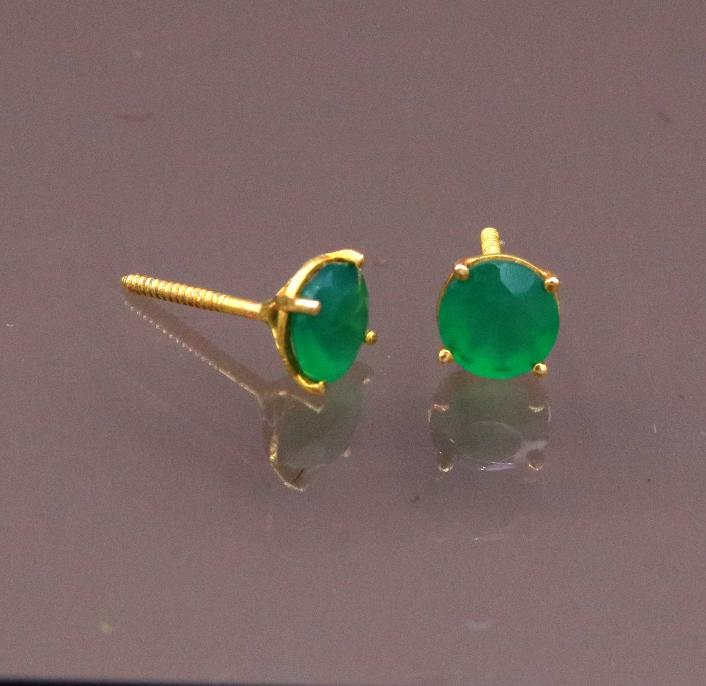 Handmade 18 karar yellow gold amazing green onyx stone stud earring excellent vintage antique design er90 - TRIBAL ORNAMENTS