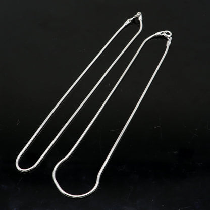Handmade 1mm sterling silver snake chain ankle bracelet with delicate foot jewelry design, perfect for belly dance or gift-giving.