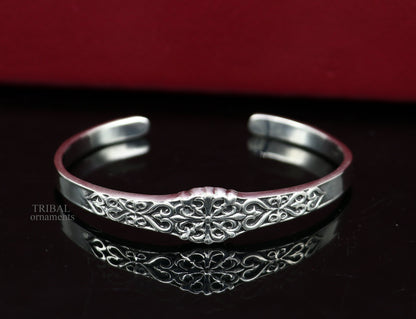 Unisex 925 sterling silver open face cuff bangle bracelet with intricate tribal design, handcrafted Indian jewelry by Tribal Ornaments.