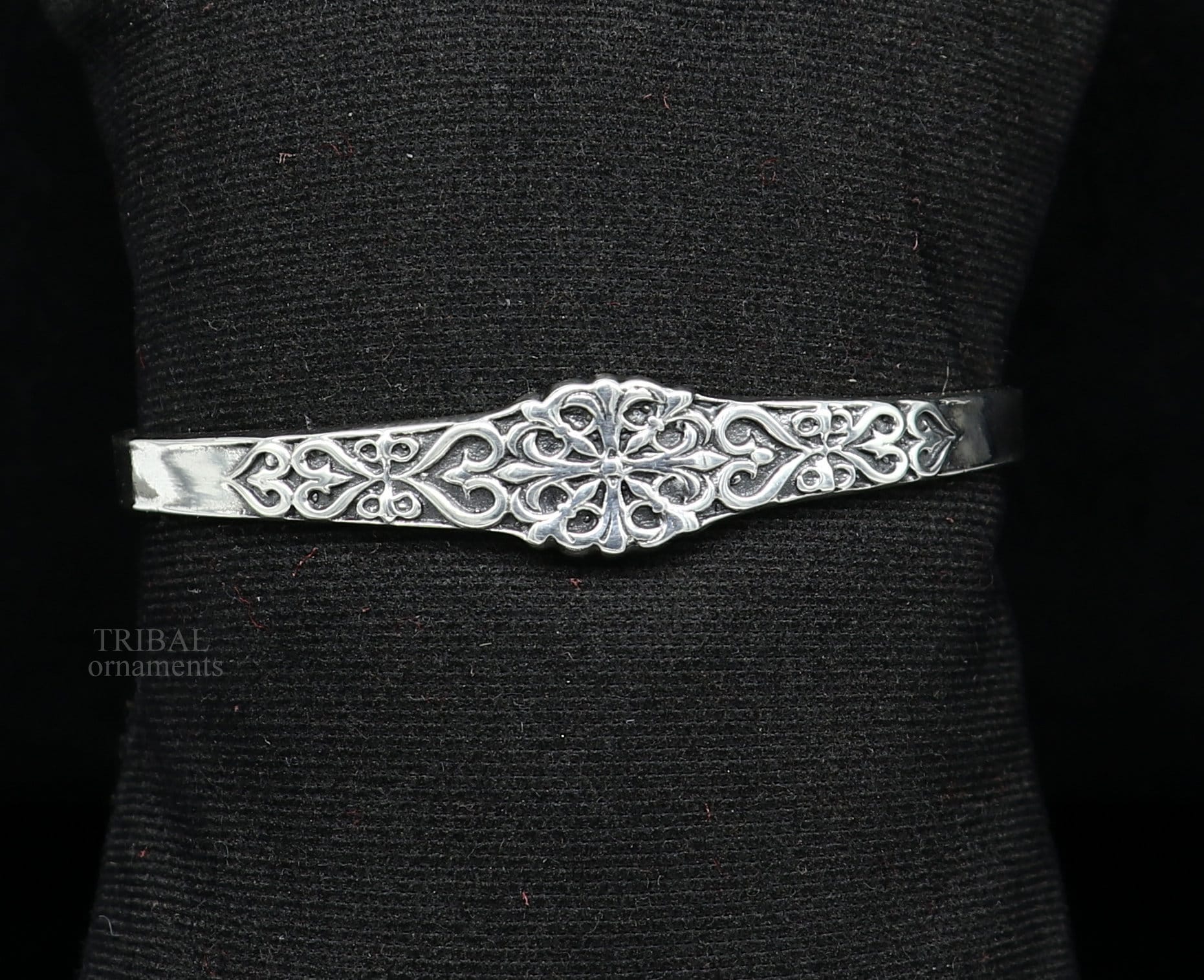 Unisex 925 sterling silver open face cuff bracelet with intricate tribal design, handmade Indian jewelry by Tribal Ornaments.