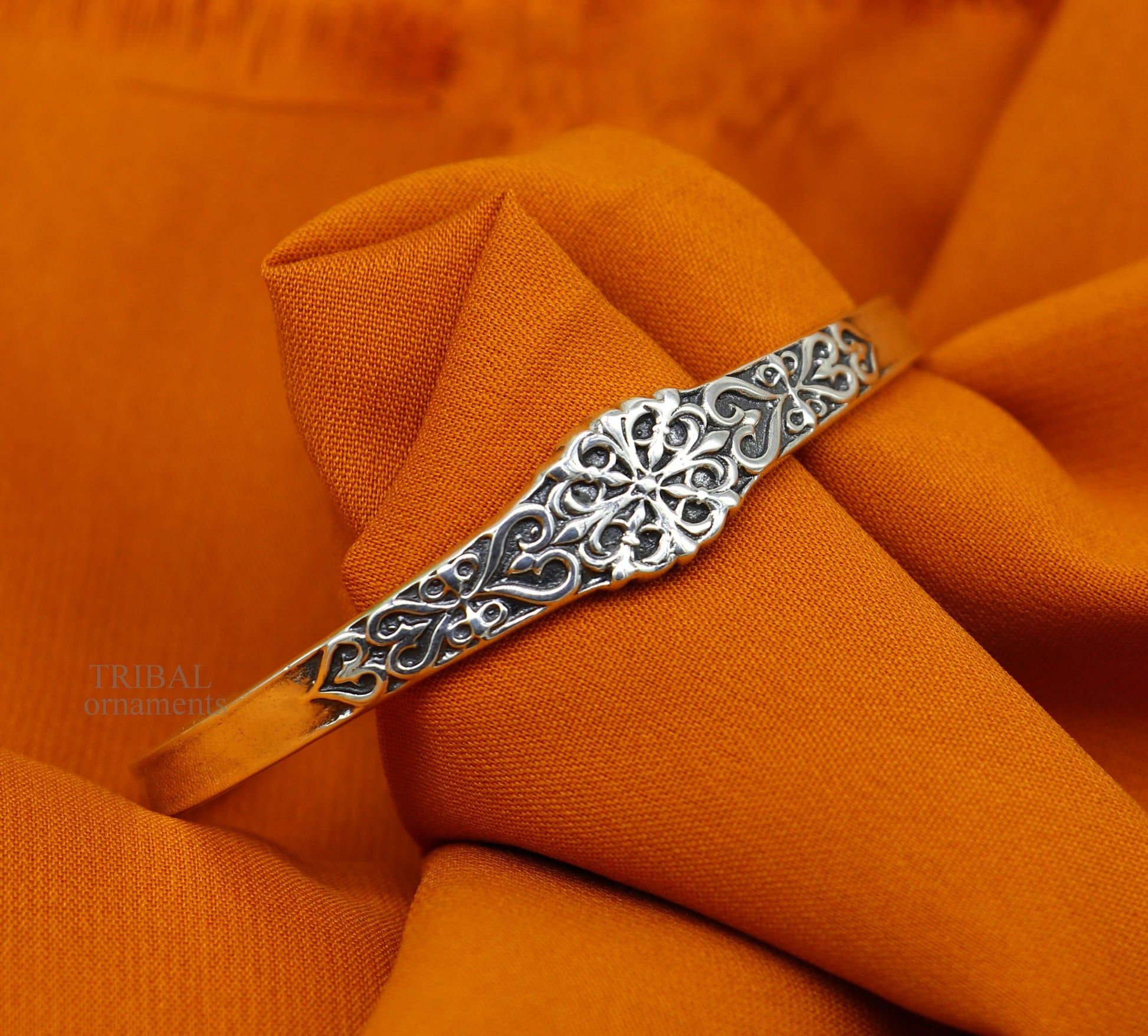 Unisex 925 sterling silver open face cuff bangle bracelet with intricate tribal design, handmade Indian jewelry by Tribal Ornaments.