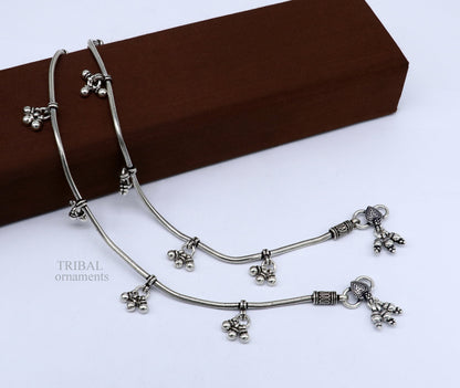 Sterling silver handmade anklet with vintage design, hanging bells, tribal style, suitable for belly dance jewelry.