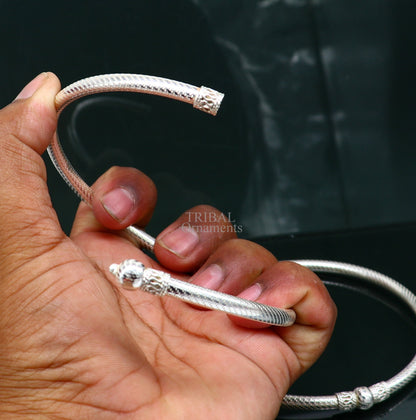 Sterling silver ankle kada bracelet with handmade single ball design, ethnic ankle jewelry by TRIBAL ORNAMENTS.