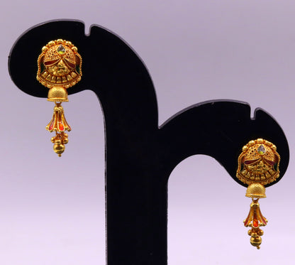 Handmade 22K yellow gold filigree stud earrings with chandelier antique tribal design from Rajasthan, India.