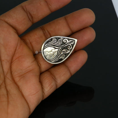 Sterling silver Indian classical floral design adjustable ring by TRIBAL ORNAMENTS, tribal ethnic jewelry for Navratri celebrations.