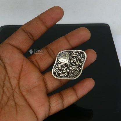 Sterling silver Indian classical floral design adjustable ring by TRIBAL ORNAMENTS, featuring tribal ethnic and Navratri jewelry style.