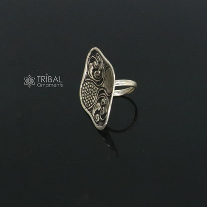 Sterling silver Indian classical tribal ring with floral design, adjustable band, traditional Navratri jewelry by TRIBAL ORNAMENTS