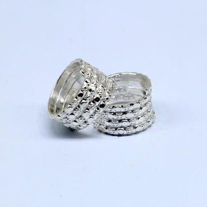 Pair of Indian ethnic handmade solid silver toe rings with spiral design, tribal jewelry for belly dance, hippie, boho style.