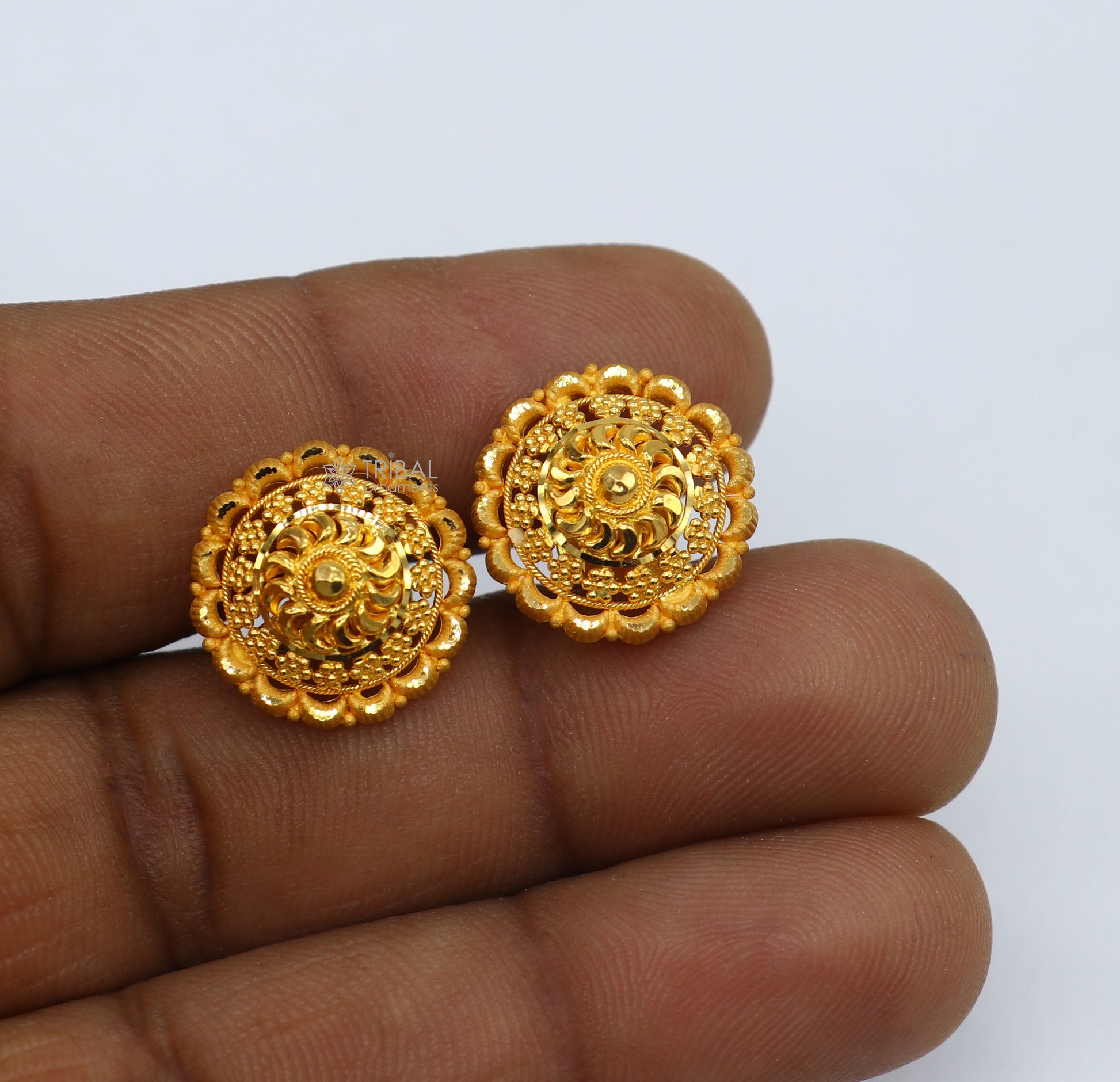 Indian traditional cultural round design 22Kt yellow gold handmade amazing filigree work girl's women's stud earrings jewelry er184 - TRIBAL ORNAMENTS