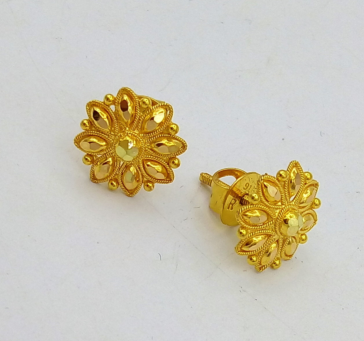 Indian traditional design handmade fabulous flower design 22 k 22 carat yellow gold hand carved  stud earring for women's jewelry - TRIBAL ORNAMENTS