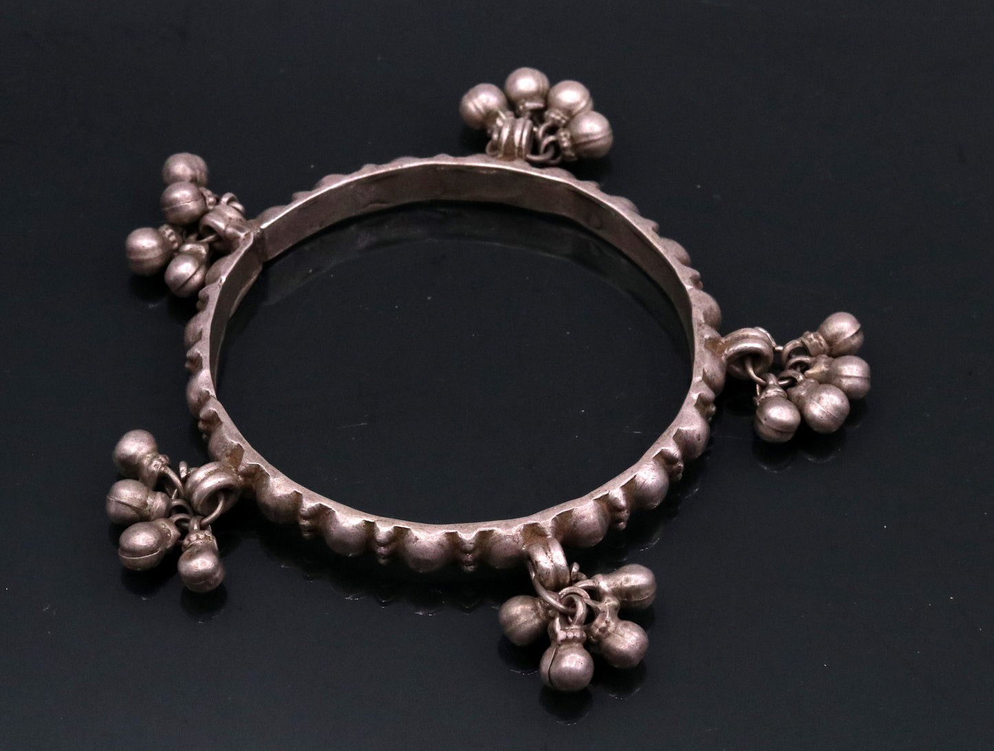 Indian traditional handmade solid sterling silver bangle bracelet for women's, excellent hanging bells charm bangle tribal jewelry sba16 - TRIBAL ORNAMENTS