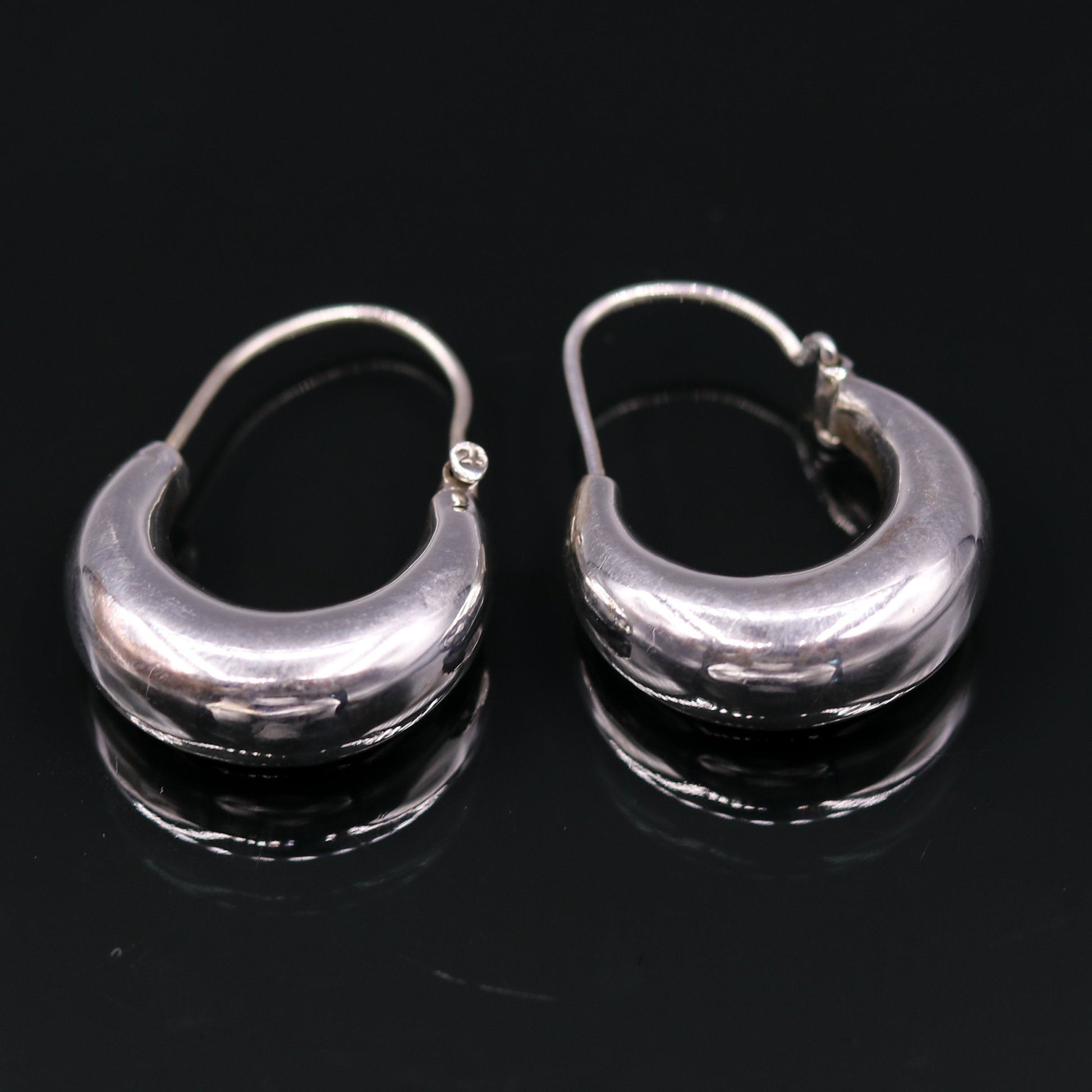 Indian traditional style 925 sterling pure silver handmade vintage style hoops earrings kundal, ethnic bali tribal jewelry from india s588 - TRIBAL ORNAMENTS