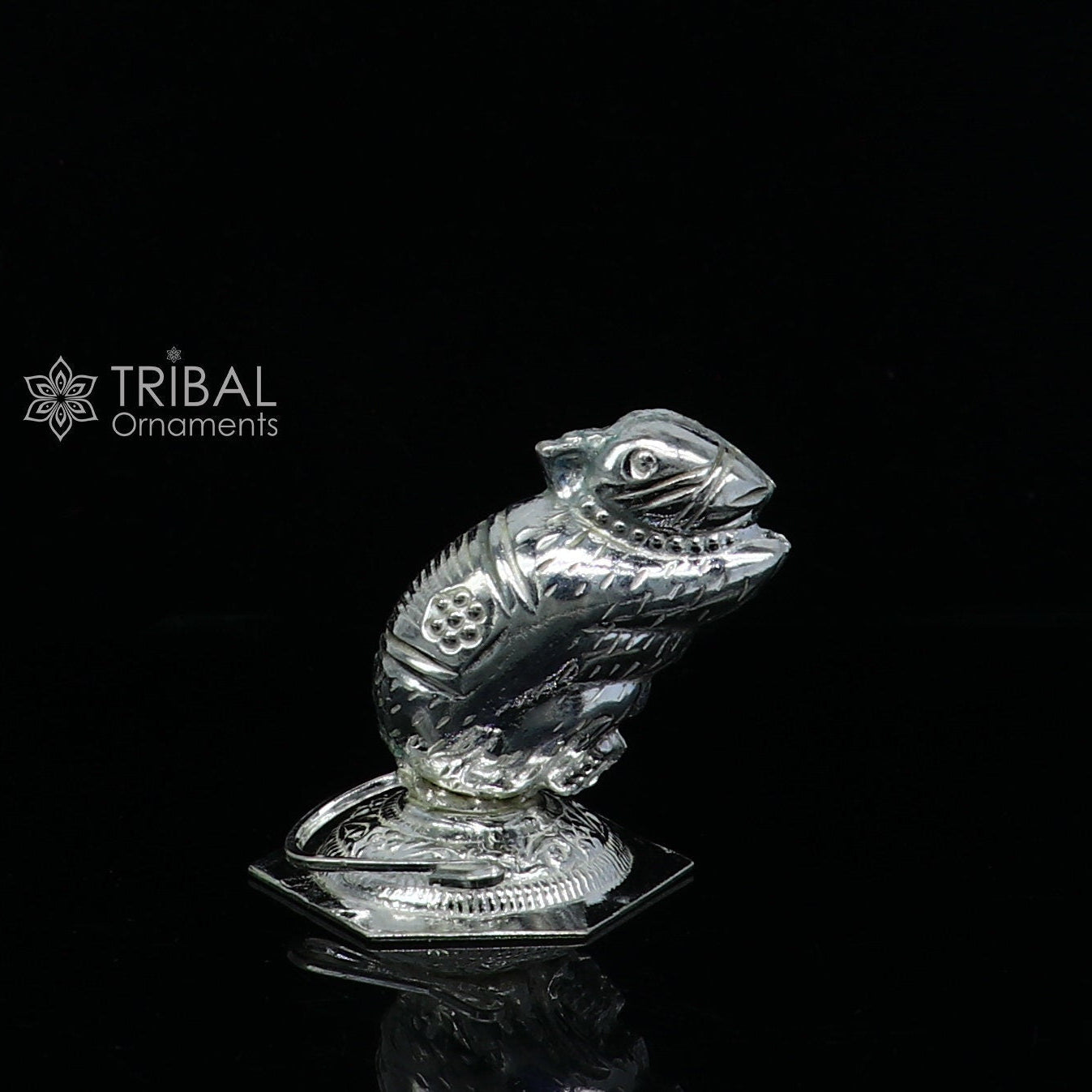 Small handmade Lord Ganesha Vahan Mushak statue in 925 sterling silver for puja, featuring intricate details and divine craftsmanship.