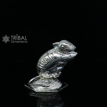 Small handmade Lord Ganesha Vahan Mushak statue in 925 sterling silver for puja, featuring intricate details and divine craftsmanship.