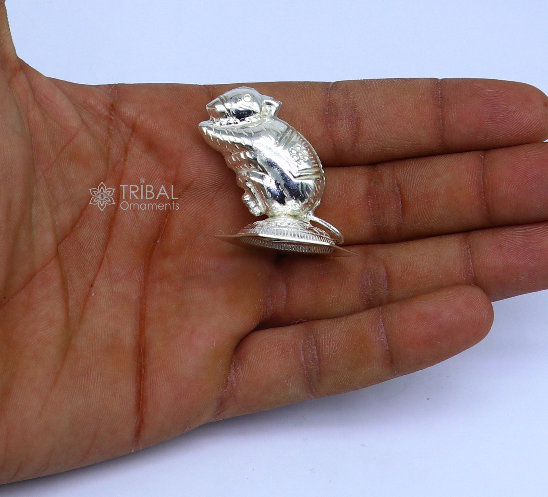 Handmade 925 sterling silver Lord Ganesha Vahan Mushak Maharaj statue for puja, a divine small gift and decorative worship piece.