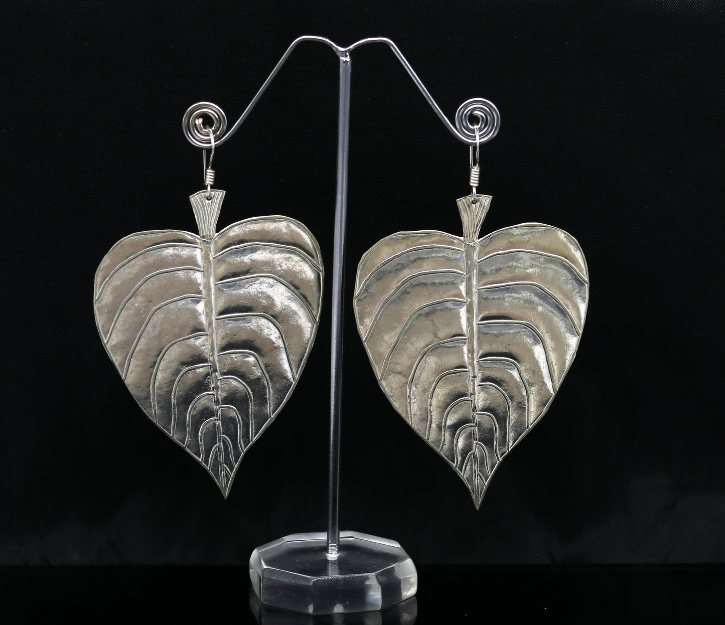 Modern fancy light weight 925 sterling silver heart shape peepal tree leaves style hoops earring customized brides earring jewelry ear489 - TRIBAL ORNAMENTS