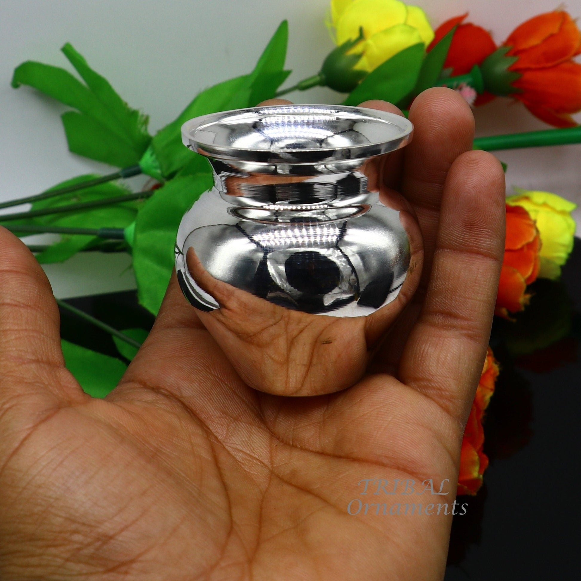 plain 925 sterling silver handmade plain small Kalash or pot, unique special silver puja article, water or milk kalash pot india su970 - TRIBAL ORNAMENTS