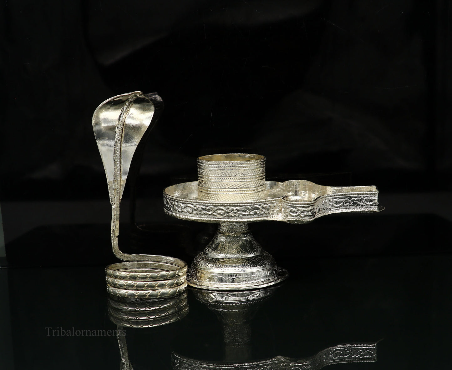 Pure 925 sterling silver Lord Shiva Lingam stand with intricate design, ideal for holding Shiva Lingam in home temple puja.