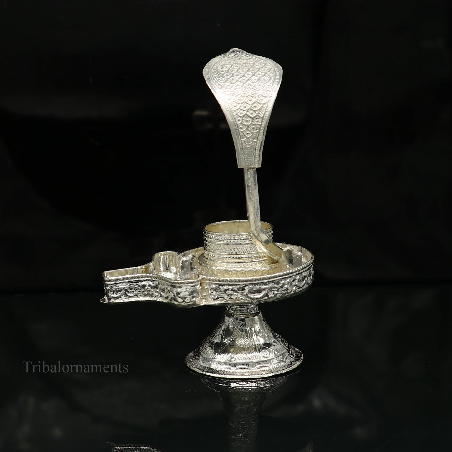 Pure 925 sterling silver Lord Shiva Lingam stand for home temple, used to hold Shiva Lingam during puja and Vratam rituals.