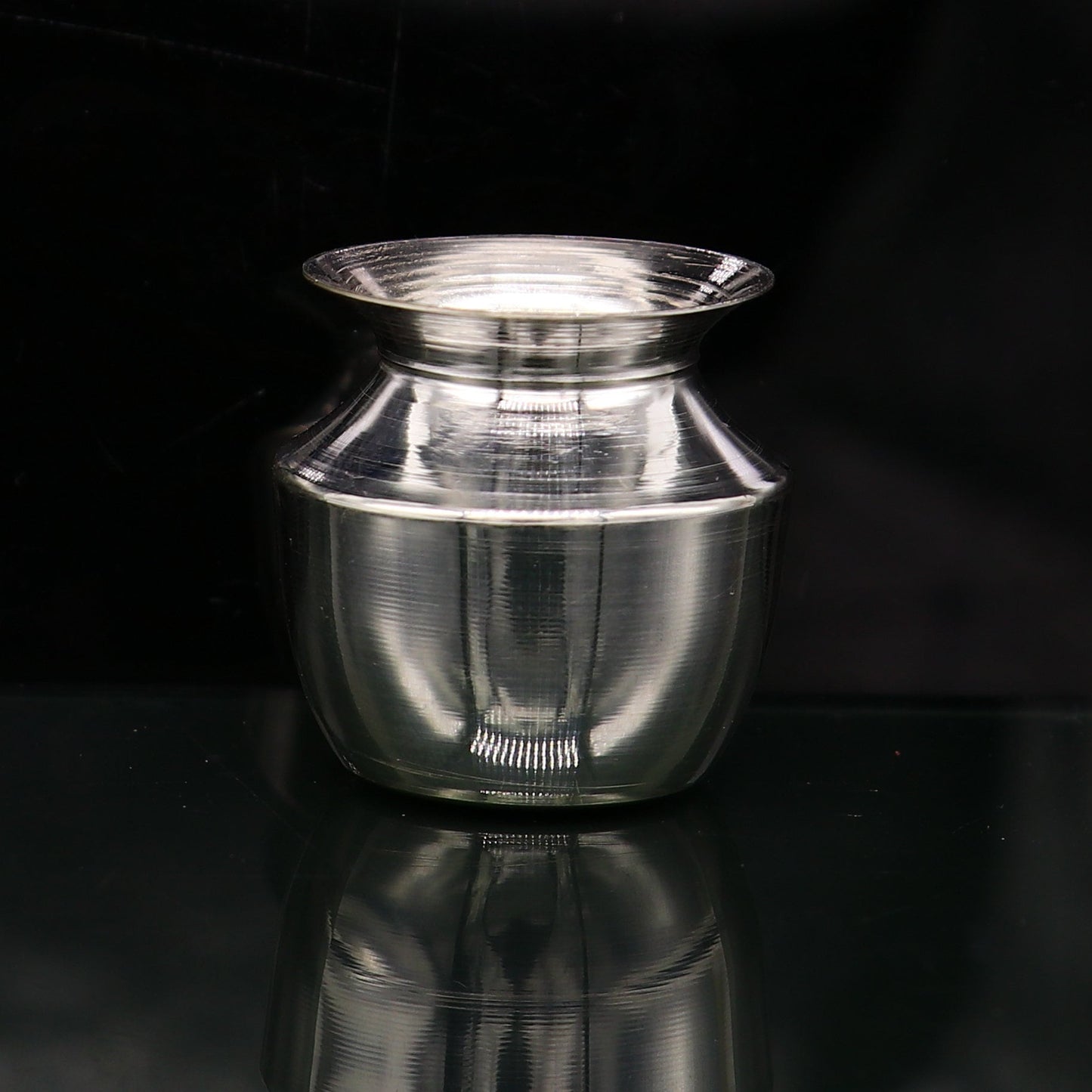 Pure 925 sterling silver handmade plain small Kalash or pot, unique special silver puja article, water or milk kalash pot india sv221 - TRIBAL ORNAMENTS