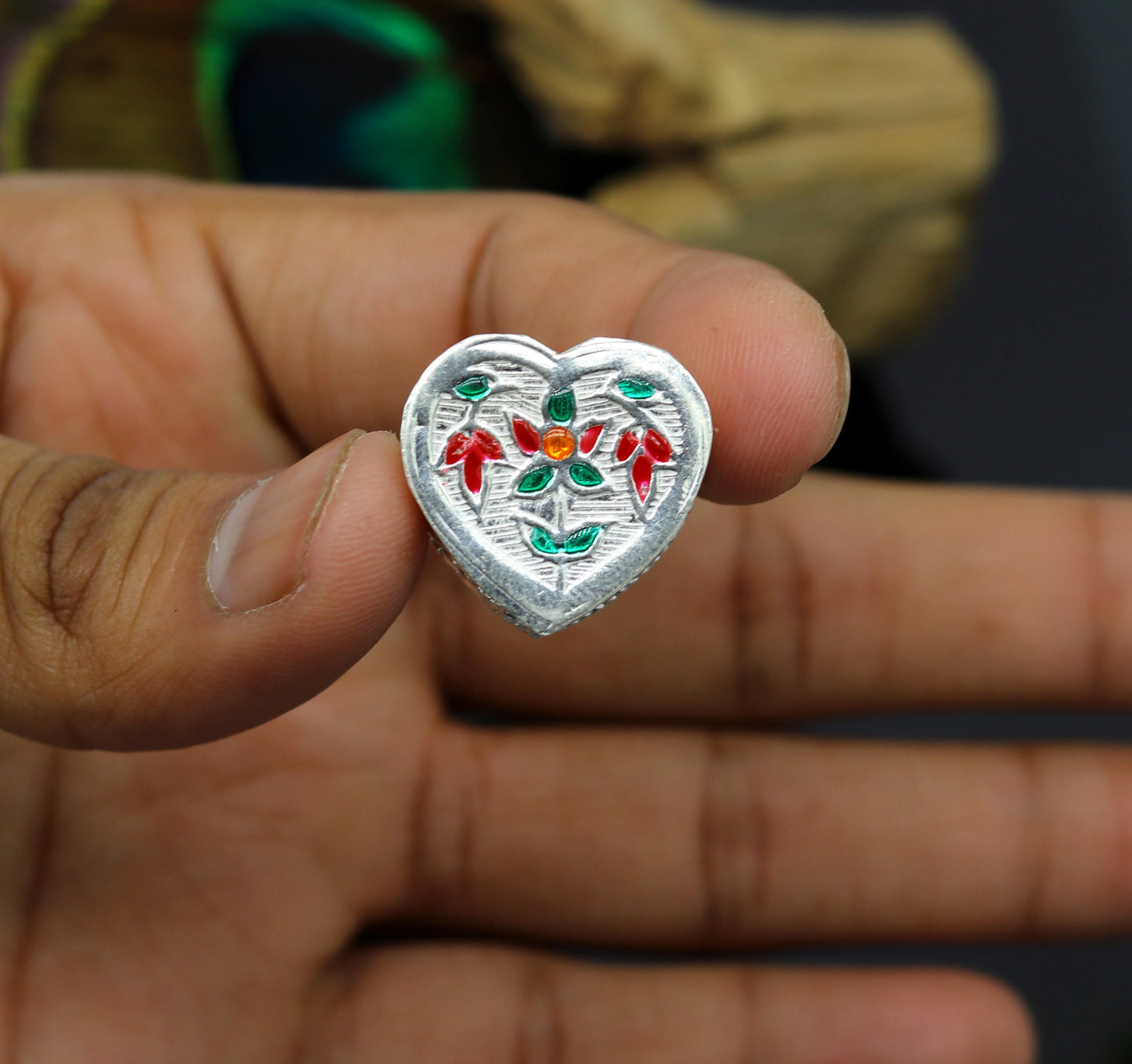 Sindur box 925 sterling silver handmade gorgeous heart shape small eyes kajal box, trinket box, casket box, container box, silver article stb80 - TRIBAL ORNAMENTS