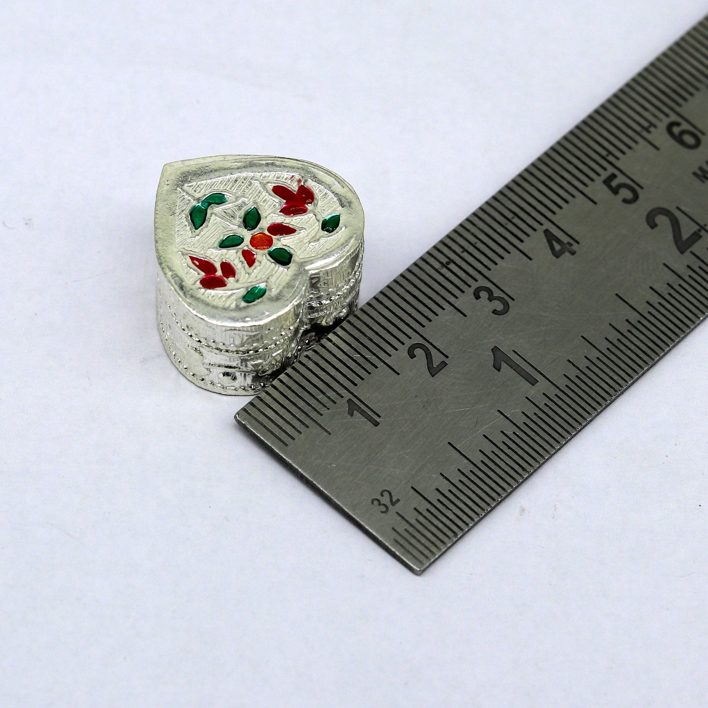 Sindur box 925 sterling silver handmade gorgeous heart shape small eyes kajal box, trinket box, casket box, container box, silver article stb80 - TRIBAL ORNAMENTS