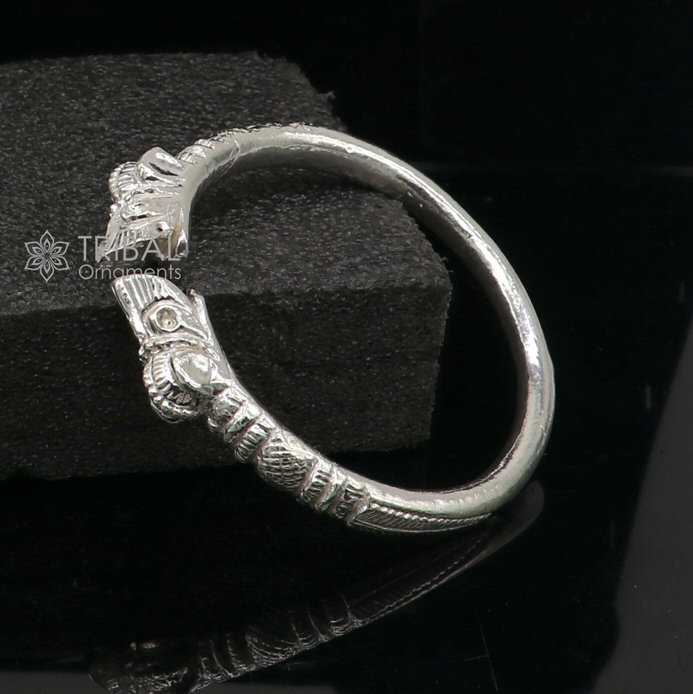 Solid 925 silver crocodile design bangle cuff bracelet for men, handcrafted vintage-style adjustable jewelry by Tribal Ornaments.
