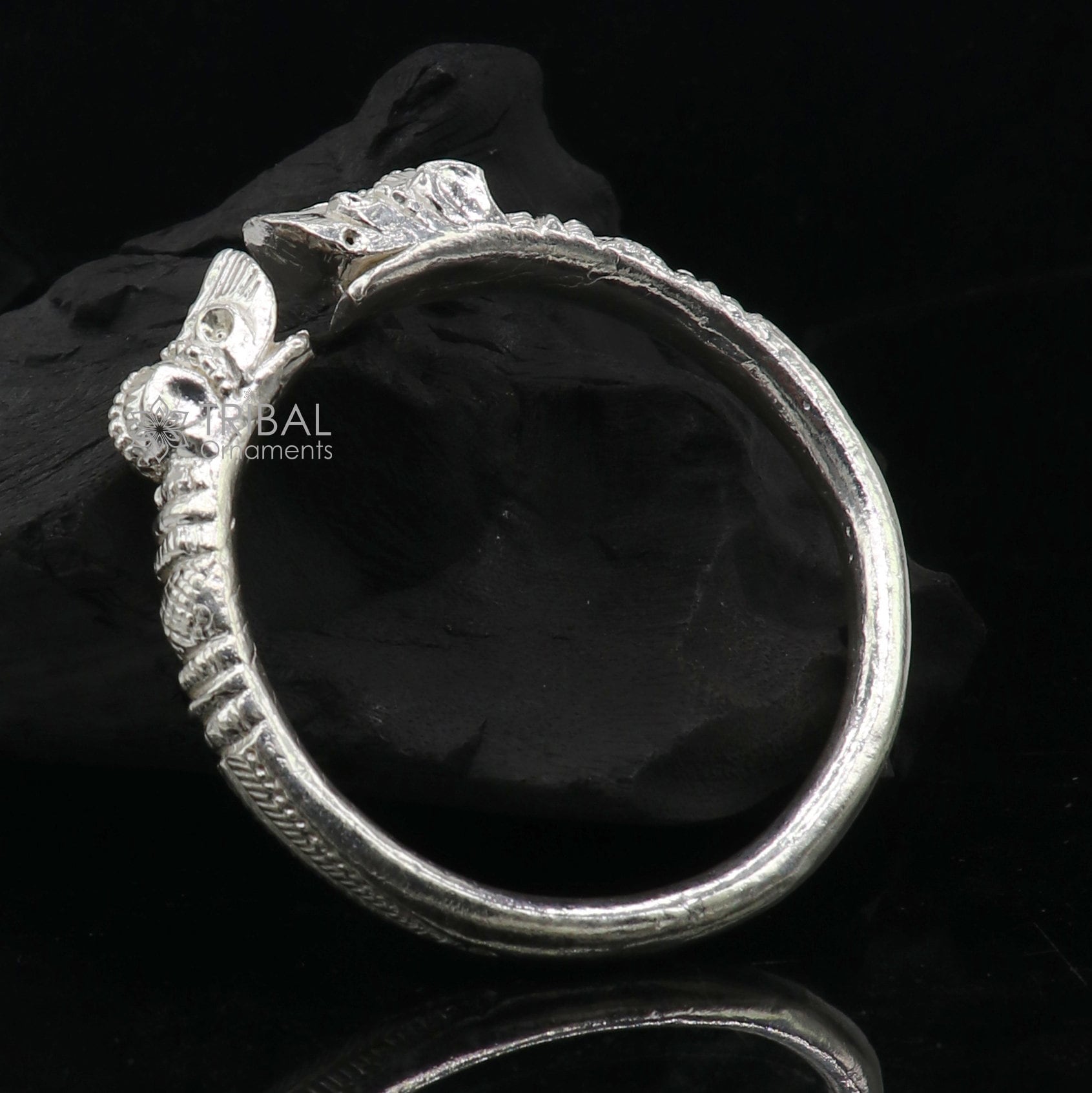 Solid 925 silver crocodile design cuff bracelet for men, handcrafted tribal jewelry with adjustable fit and vintage style.