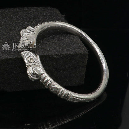 Solid 925 silver crocodile design bangle cuff bracelet for men, handcrafted vintage-style jewelry, adjustable tribal ornament.