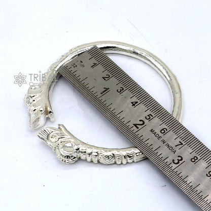 Solid 925 silver crocodile design bangle cuff bracelet for men, handcrafted vintage style, customizable and adjustable jewelry.