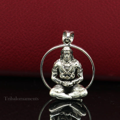 Unisex 925 sterling silver Lord Hanuman pendant featuring intricate Hindu deity design, vintage style jewelry by Tribal Ornaments.