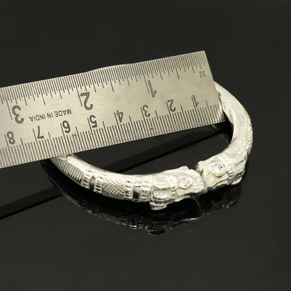 Solid silver crocodile design bangle cuff for men, handcrafted vintage-style jewelry, adjustable tribal ornament bracelet.