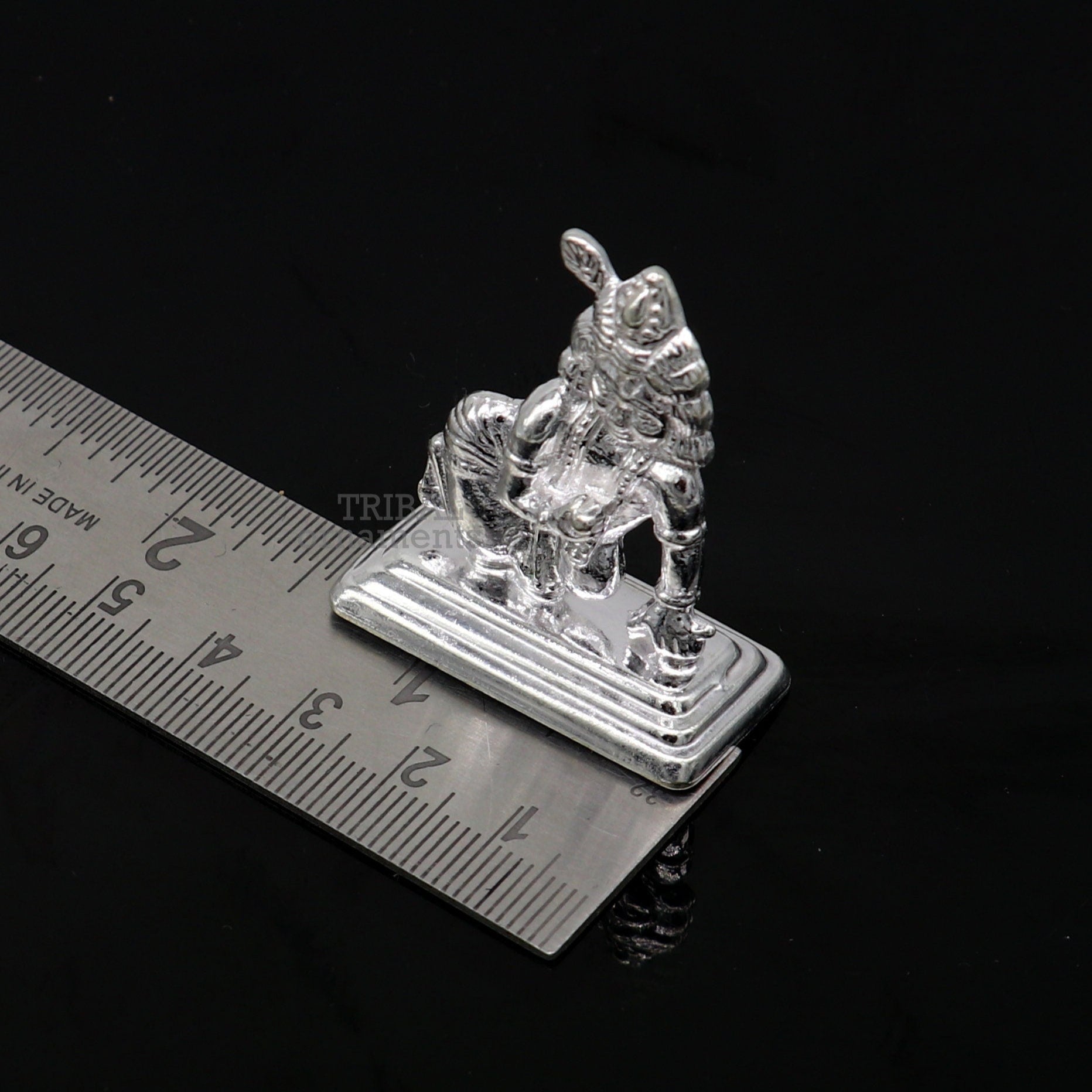 Solid silver handmade design indian idol little krishna, Ladu Gopal,crawling Krishna statue sculpture home temple puja art, utensils su736 - TRIBAL ORNAMENTS