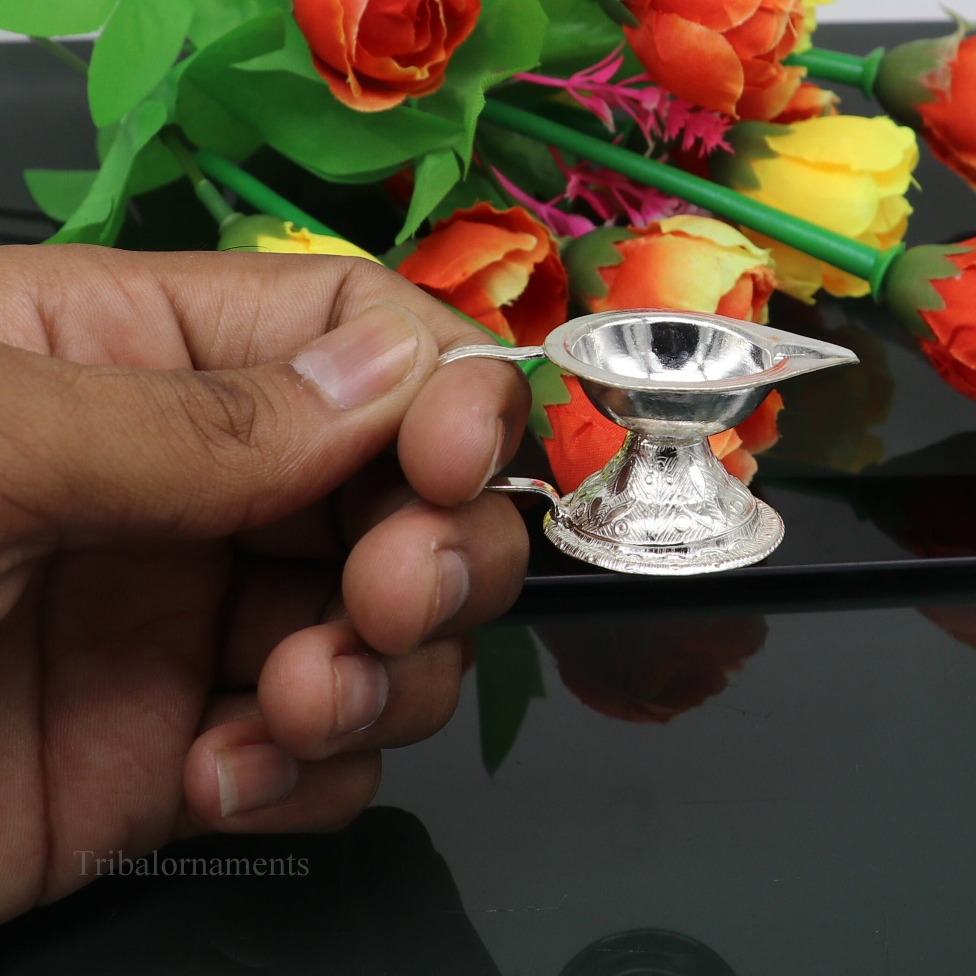 Solid silver handmade elegant kappor dani , silver home temple utensils, silver diya, deepak, silver single joth kapoor Aarti art su14 - TRIBAL ORNAMENTS