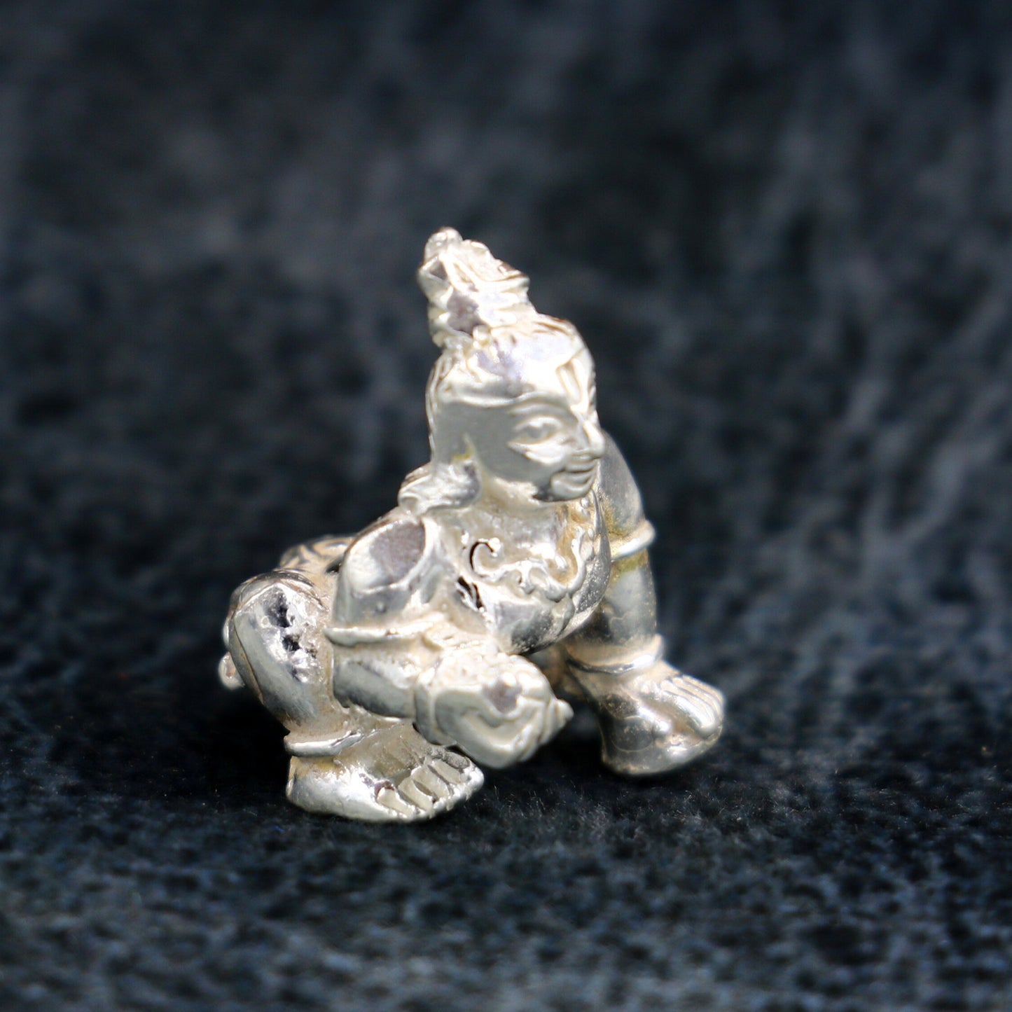 Solid silver handmade Hindu idol little Krishna, Ladu Gopal, small statue sculpture home temple Balgopal puja art, crawling krishna su198 - TRIBAL ORNAMENTS