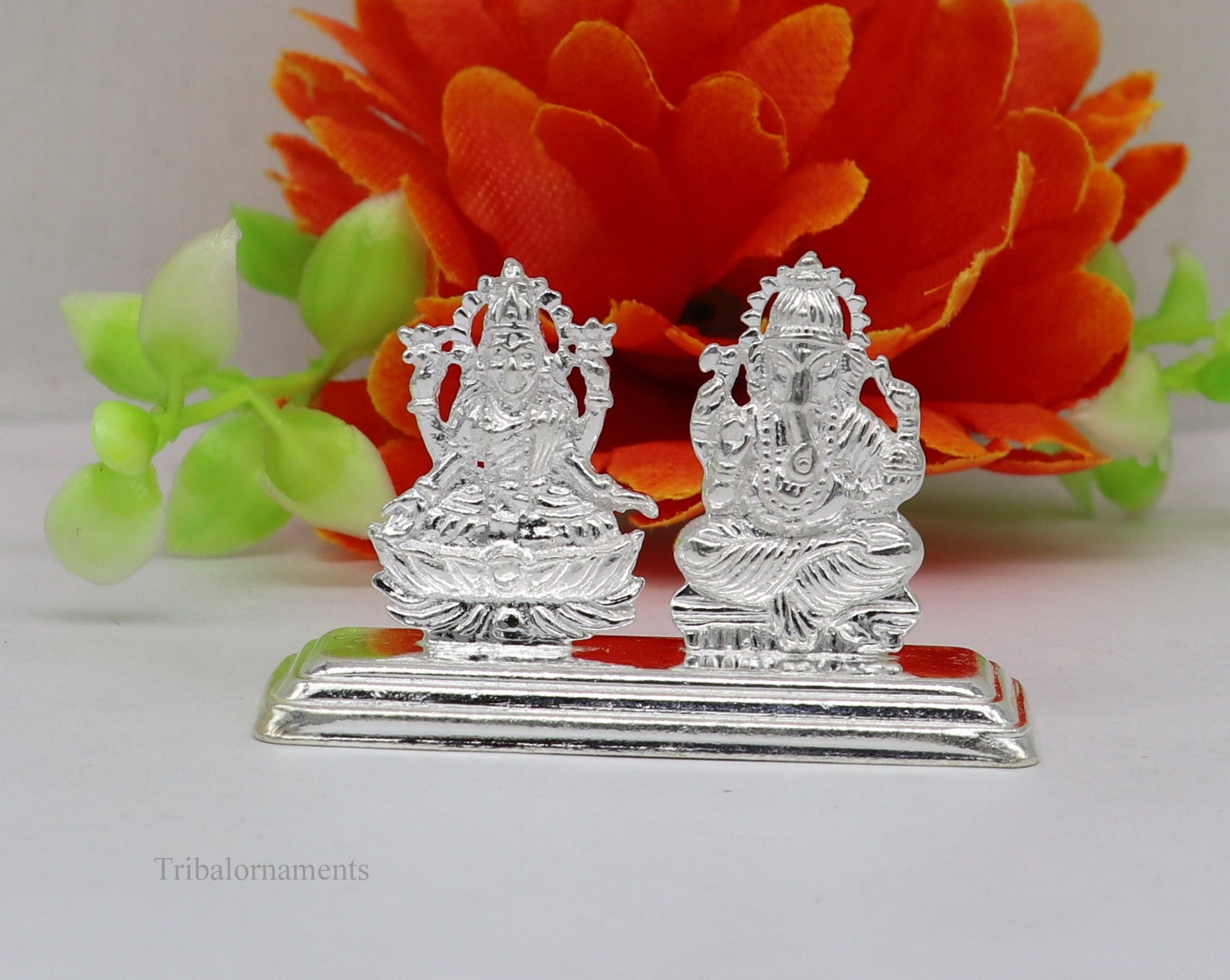 Solid Sterling silver handmade customized Hindu idols Laxmi and Ganesha statue, puja article figurine, home décor puja Articles india art47 - TRIBAL ORNAMENTS