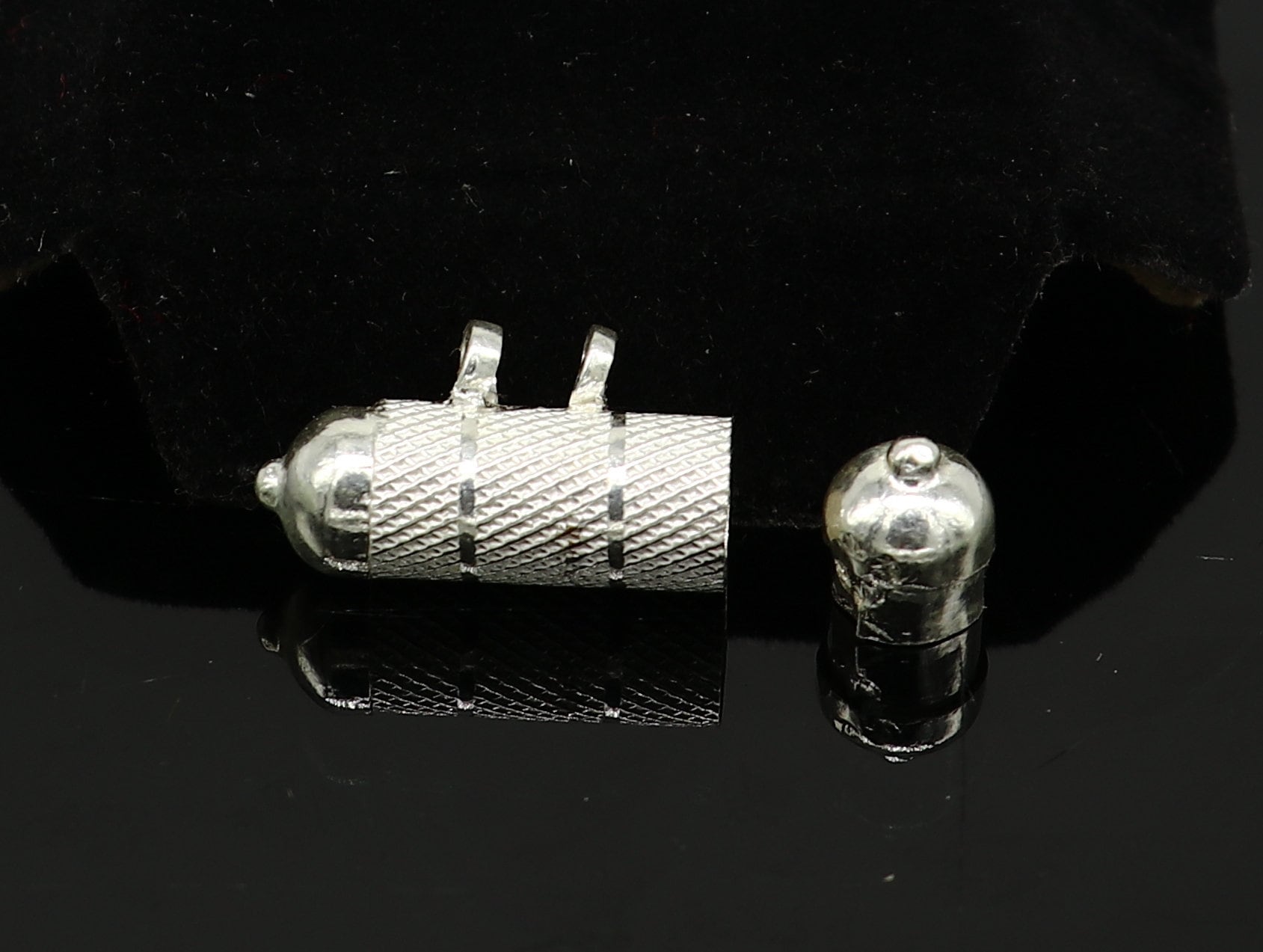 Solid sterling silver handmade gorgeous round shape handmade amulet box pendant, mantra box, silver tabiz , kavacham tribal jewelry ssp682 - TRIBAL ORNAMENTS