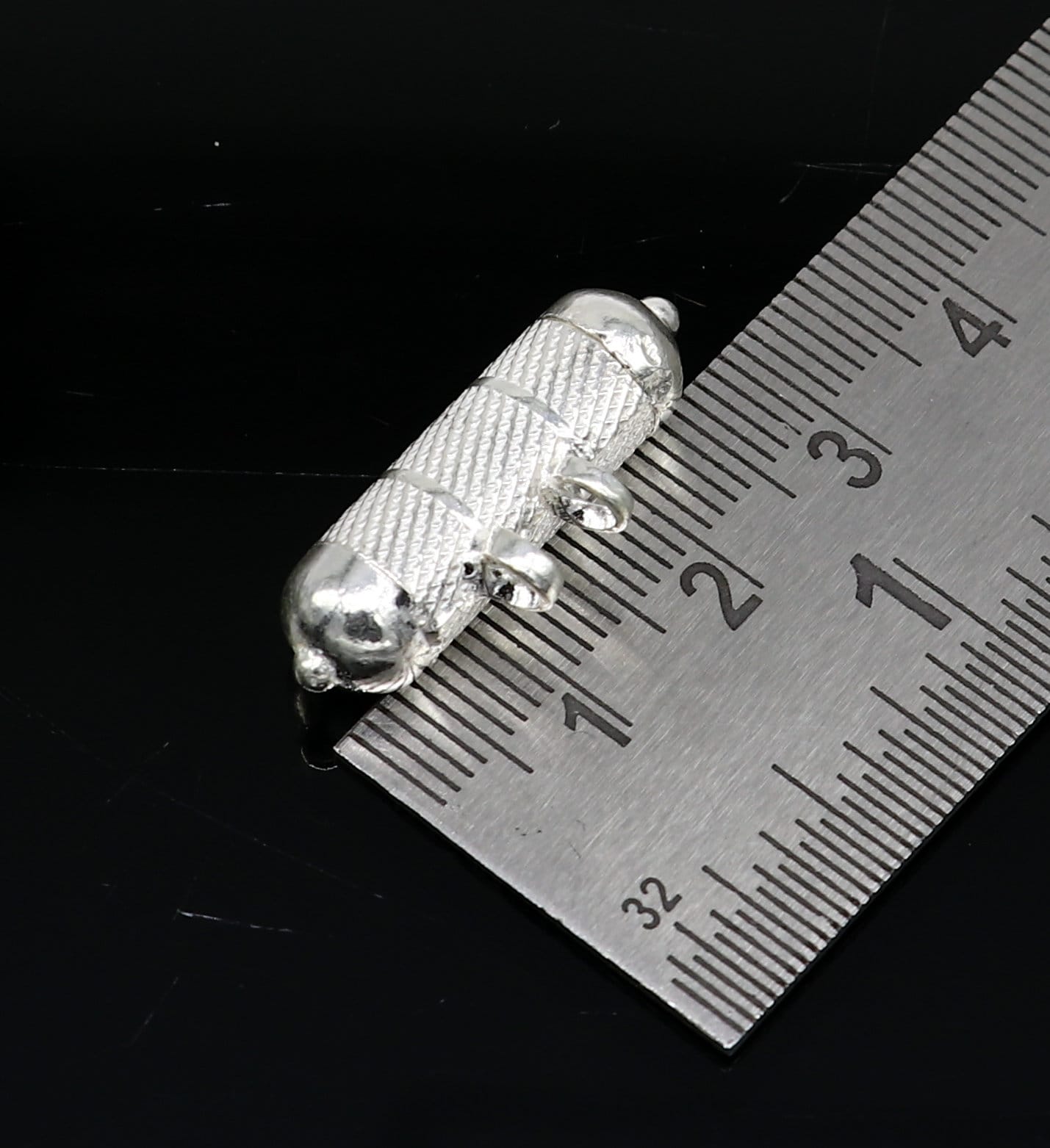 Solid sterling silver handmade gorgeous round shape handmade amulet box pendant, mantra box, silver tabiz , kavacham tribal jewelry ssp682 - TRIBAL ORNAMENTS