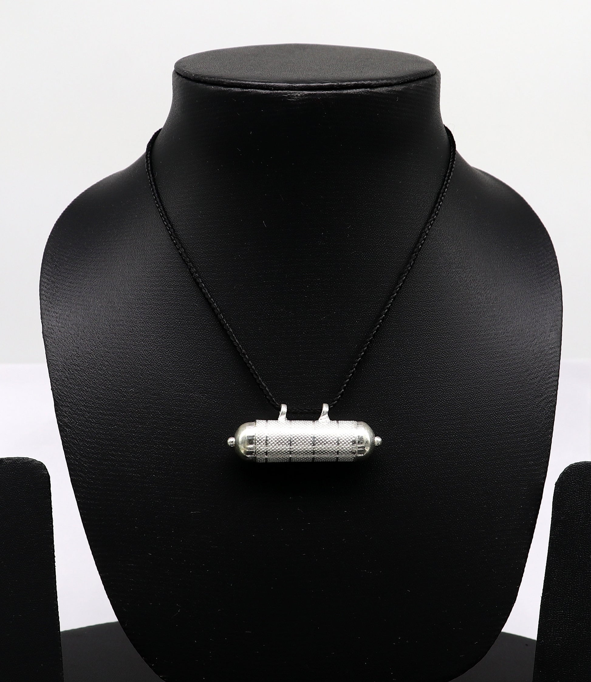 Solid sterling silver handmade gorgeous round shape handmade amulet box pendant, mantra box, silver tabiz/ mascot , kavacham jewelry ssp666 - TRIBAL ORNAMENTS