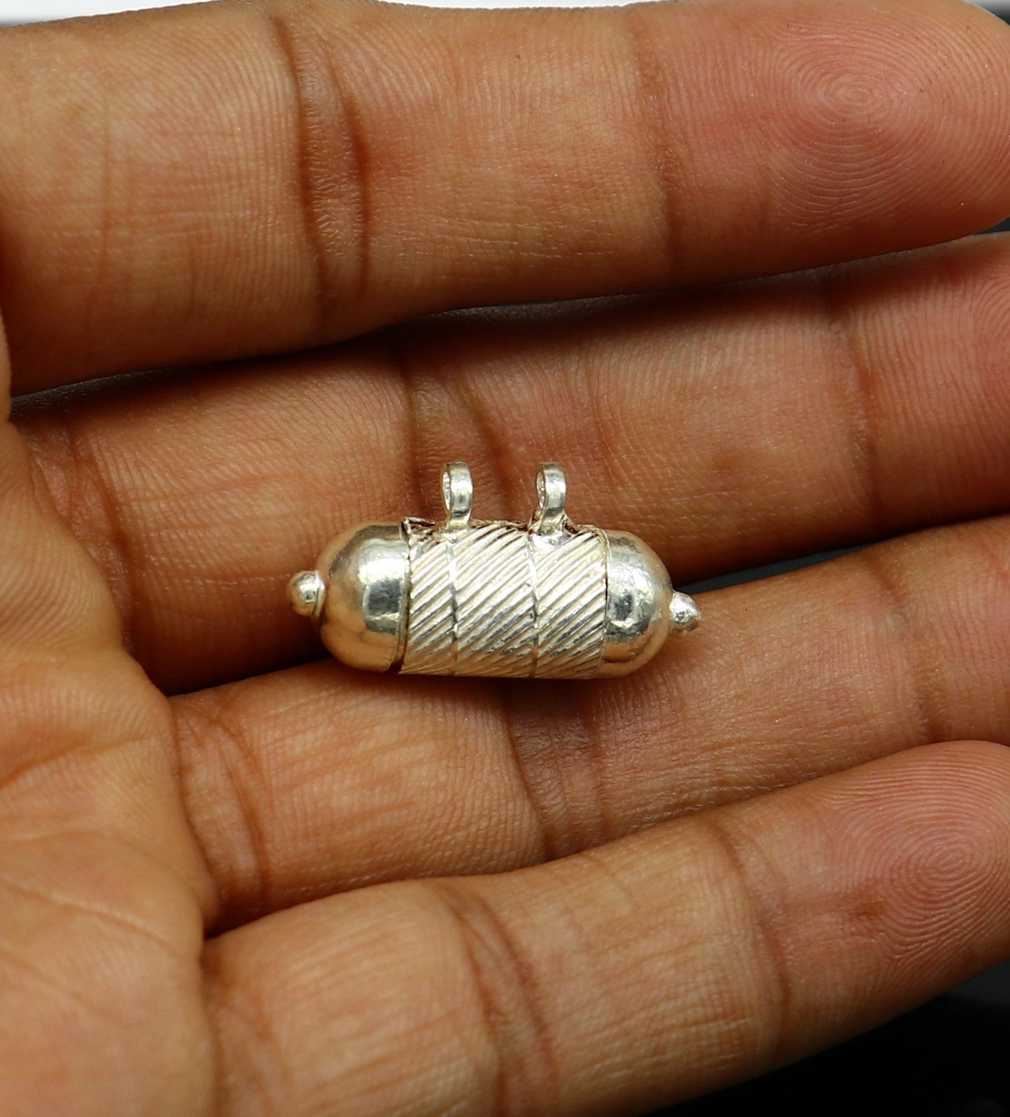 Solid sterling silver handmade gorgeous round shape vintage amulet box pendant, mantra box, silver tabiz , kavacham tribal jewelry ssp681 - TRIBAL ORNAMENTS
