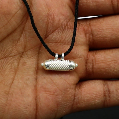 Solid sterling silver handmade gorgeous round shape vintage amulet box pendant, mantra box, silver tabiz , kavacham tribal jewelry ssp684 - TRIBAL ORNAMENTS