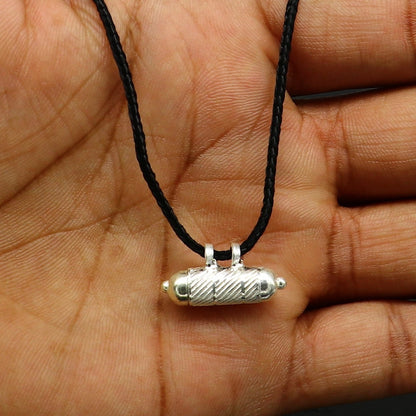 Solid sterling silver vintage round amulet box pendant, handmade tribal jewelry with mantra box and silver tabiz design.