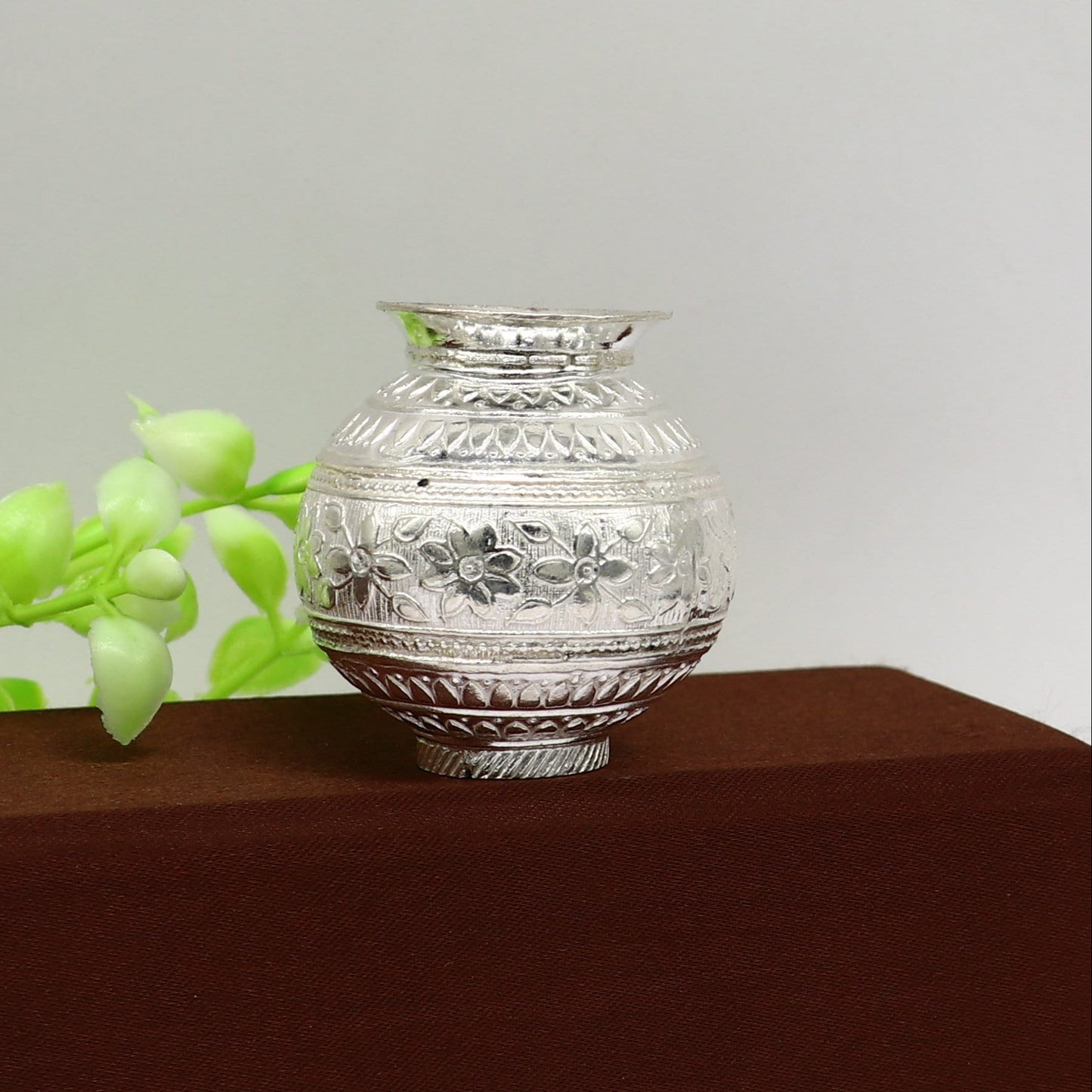 Solid sterling silver handmade plain small Kalash or pot, unique special silver puja article, water or milk shiva kalash pot india su348 - TRIBAL ORNAMENTS